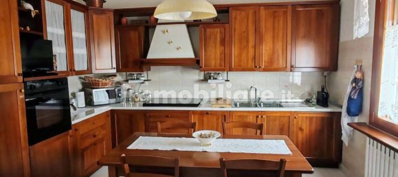 3 bedrooms Villa in Bondeno, Italy No. 303958 9