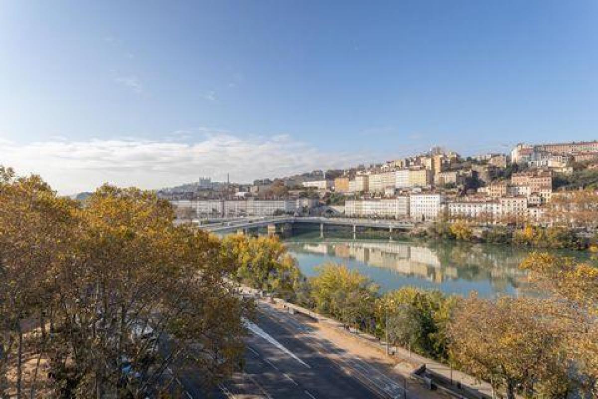 Apartamento com 3 quartos em condomínio em Lyon, France N.º 35416