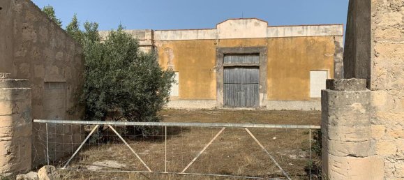 Estudio en Pachino, Italy No. 237801 13