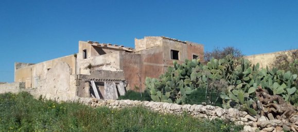 Estudio en Pachino, Italy No. 237801 30