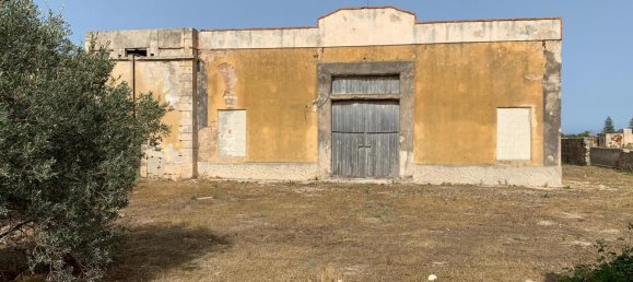 Estudio en Pachino, Italy No. 237801 15