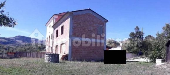 2 bedrooms Apartment in Frosolone, Italy No. 348385 5