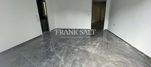 3 bedrooms Penthouse in Saint Paul's Bay, Malta No. 2310 4