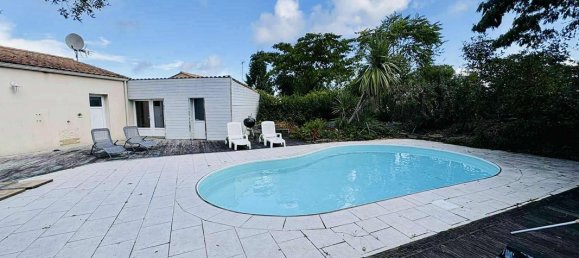 Casa de 3 dormitorios en Vendee, France No. 340481 18