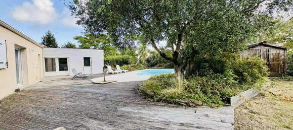 Casa de 3 dormitorios en Vendee, France No. 340481 13