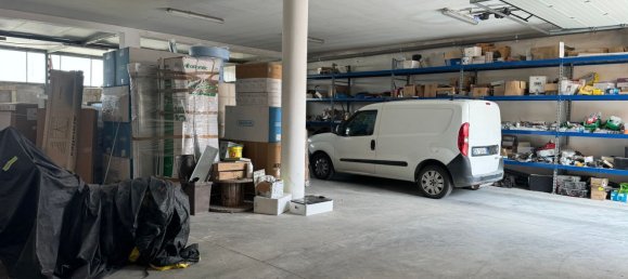 Armazém em San Donaci, Italy 360 m² N.º 125745 18