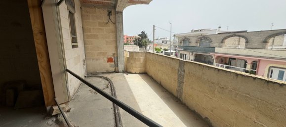 Armazém em San Donaci, Italy 360 m² N.º 125745 27