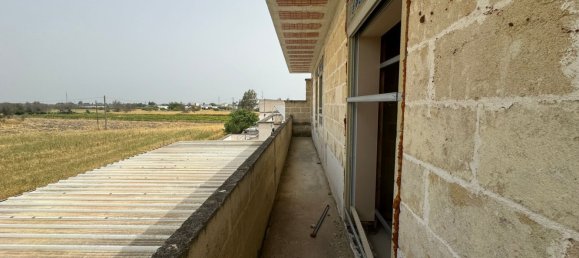 Armazém em San Donaci, Italy 360 m² N.º 125745 22