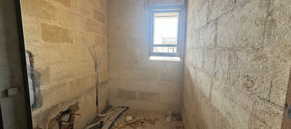 Armazém em San Donaci, Italy 360 m² N.º 125745 13