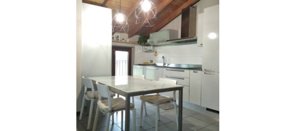 2 bedrooms Apartment in Carnago, Italy No. 252908 6