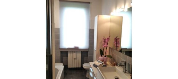 2 bedrooms Apartment in Carnago, Italy No. 252908 2