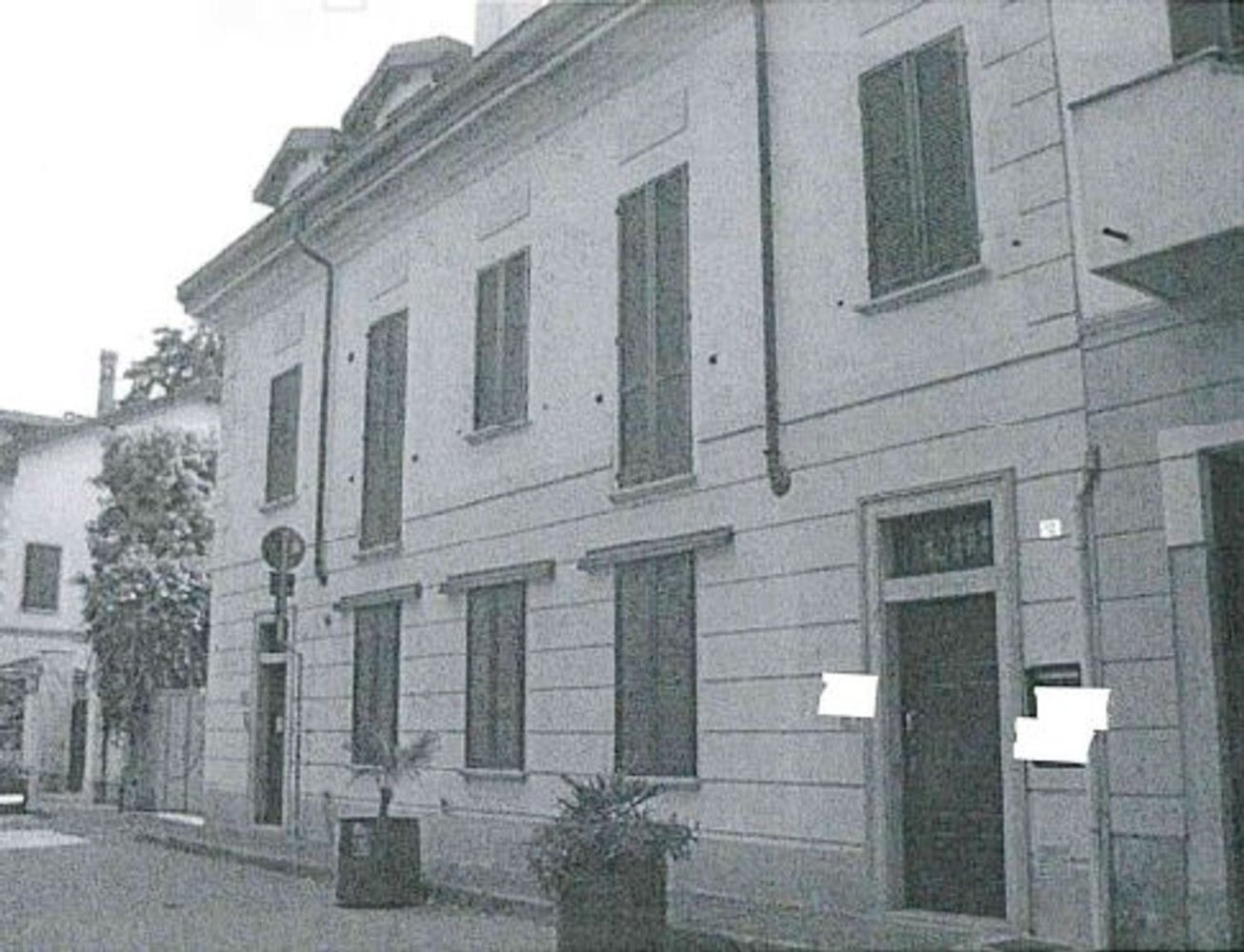 3غرفة شقة في Abbiategrasso, Italy رقم 9380