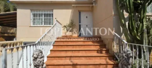 4 غرف نوم منزل في L'Eliana, Spain رقم 174191 10