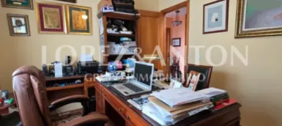 4 غرف نوم منزل في L'Eliana, Spain رقم 174191 38