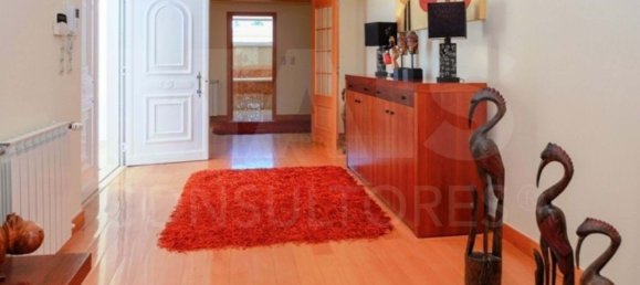 5 bedrooms Villa in Sesimbra, Portugal No. 16132 6