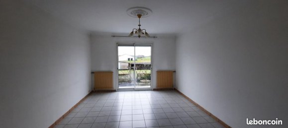 4 bedrooms House in Gorges, France No. 99376 2