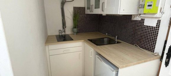 Studio in Saint-Etienne, France, Nr. 360964 3