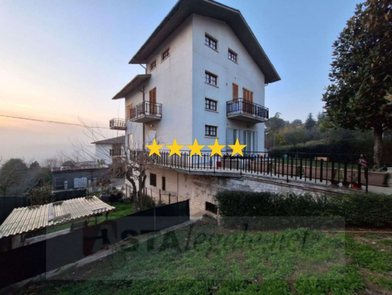 5 bedrooms Apartment in Serra de' Conti, Italy No. 327868