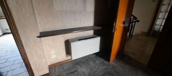 5 bedrooms Apartment in Serra de' Conti, Italy No. 327868 6