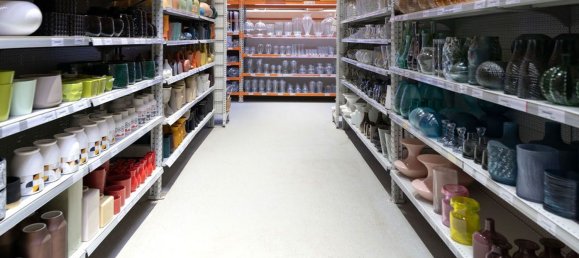 792m² Commercial property in Genoa, Italy No. 83671 5