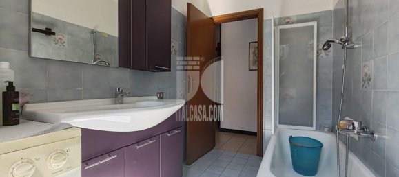 3 bedrooms Apartment in Pontirolo Nuovo, Italy No. 357986 9
