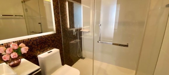 Apartamento com 2 quartos em condomínio em Sathon, Thailand N.º 4566 12