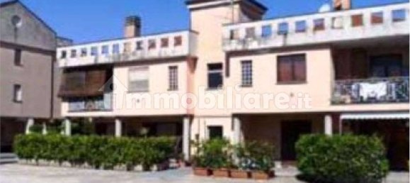 Apartamento de 2 habitaciónes en Robecchetto con Induno, Italy No. 206147 3