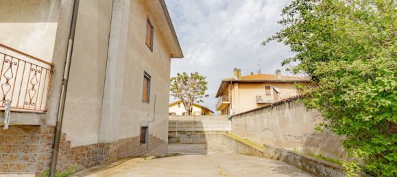 6-Zimmer Villa in Parabiago, Italy, Nr. 17274 4
