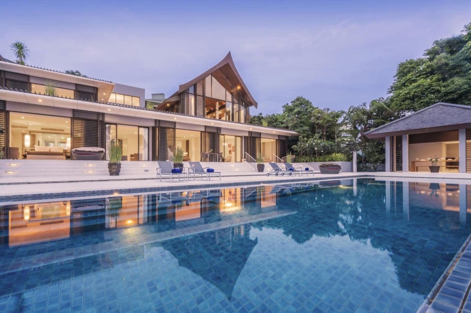 5 bedrooms Villa in Phuket, Thailand No. 5904