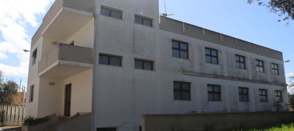 11-salle Entrepôt à Palo del Colle, Italy No. 172379 6