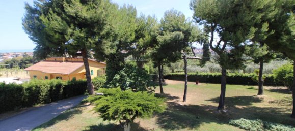 8 bedrooms House in Martinsicuro, Italy No. 156091 47