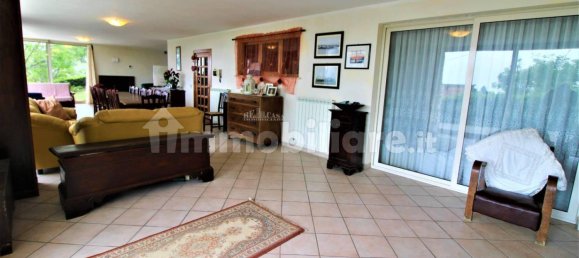 8 bedrooms House in Martinsicuro, Italy No. 156091 14