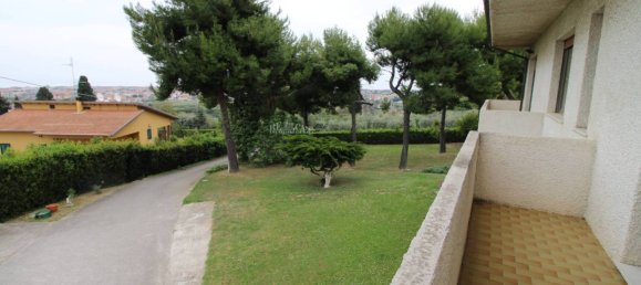 8 bedrooms House in Martinsicuro, Italy No. 156091 33