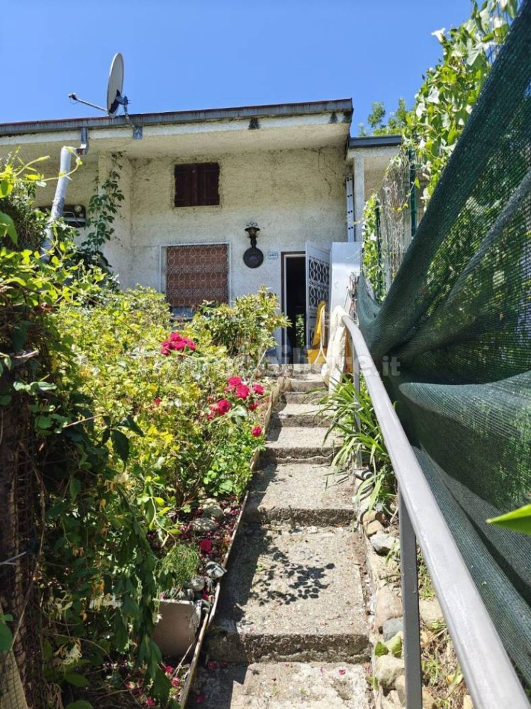 1 Schlafzimmer Haus in Val di Chy, Italy, Nr. 334650