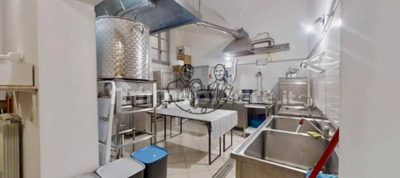 5 rooms Commercial property in Foligno, Italy No. 48245 14