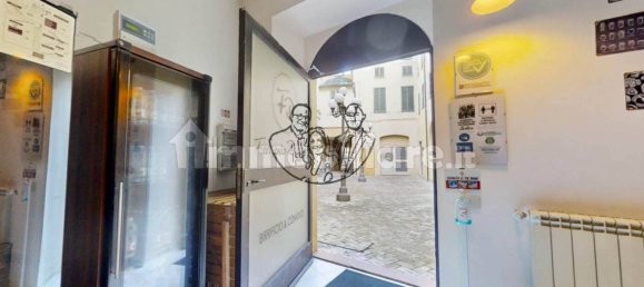5 rooms Commercial property in Foligno, Italy No. 48245 3