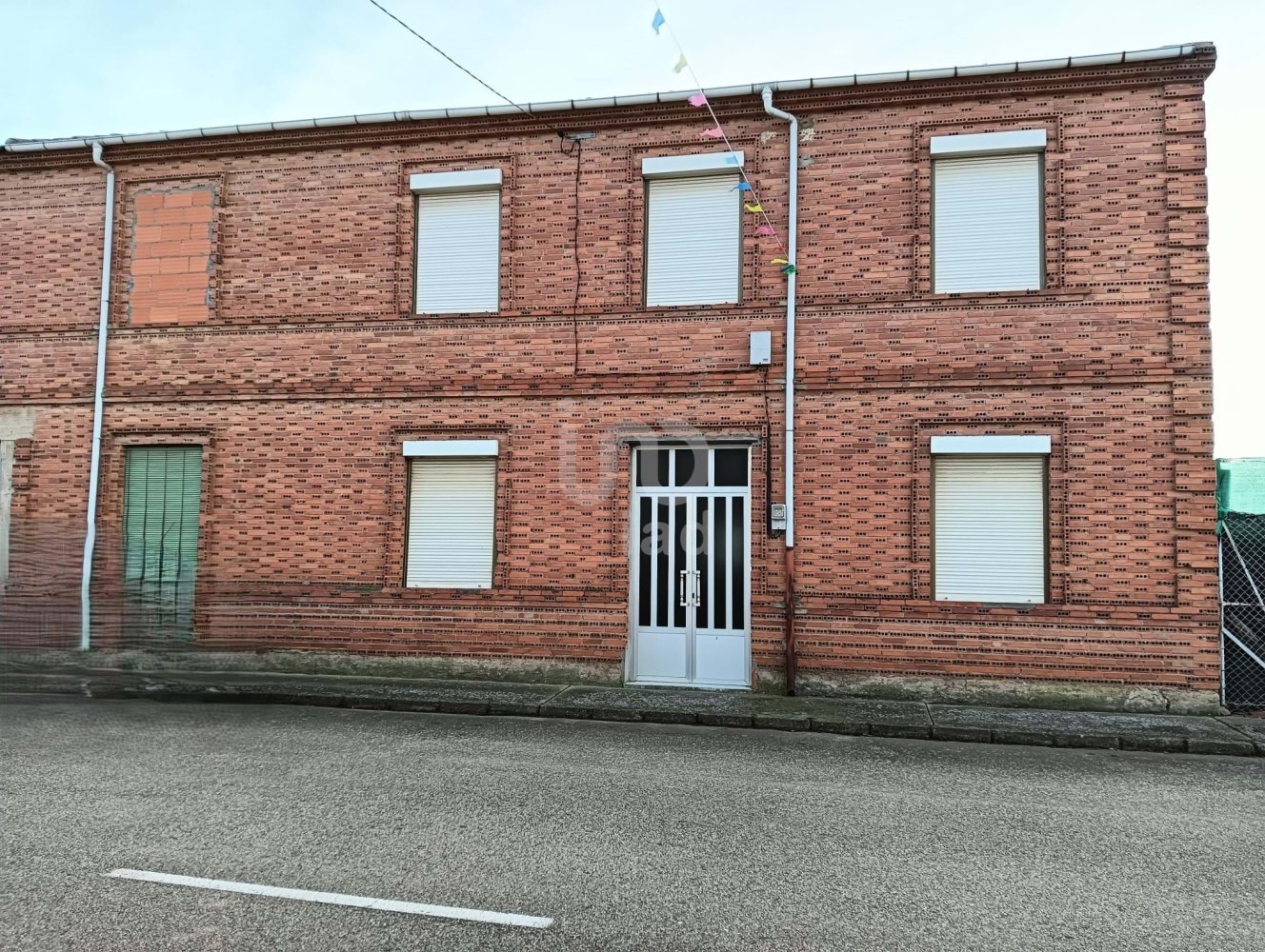 5 bedrooms House in Leon, Spain No. 82803