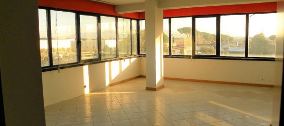 1300m² Office in Rome, Italy No. 107957 3