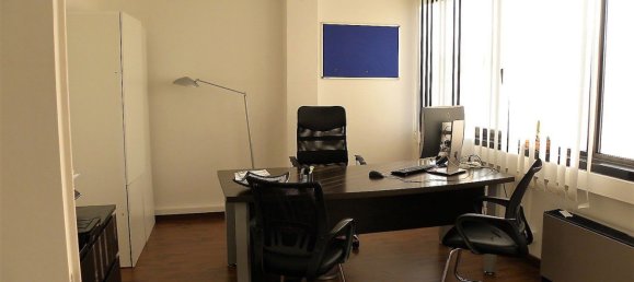 1300m² Office in Rome, Italy No. 107957 8