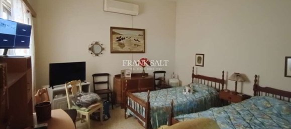 3 bedrooms Maisonette in Qormi, Malta No. 2869 7