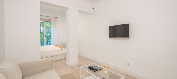 Apartamento de 1 dormitorio en Madrid, Spain No. 246191 3