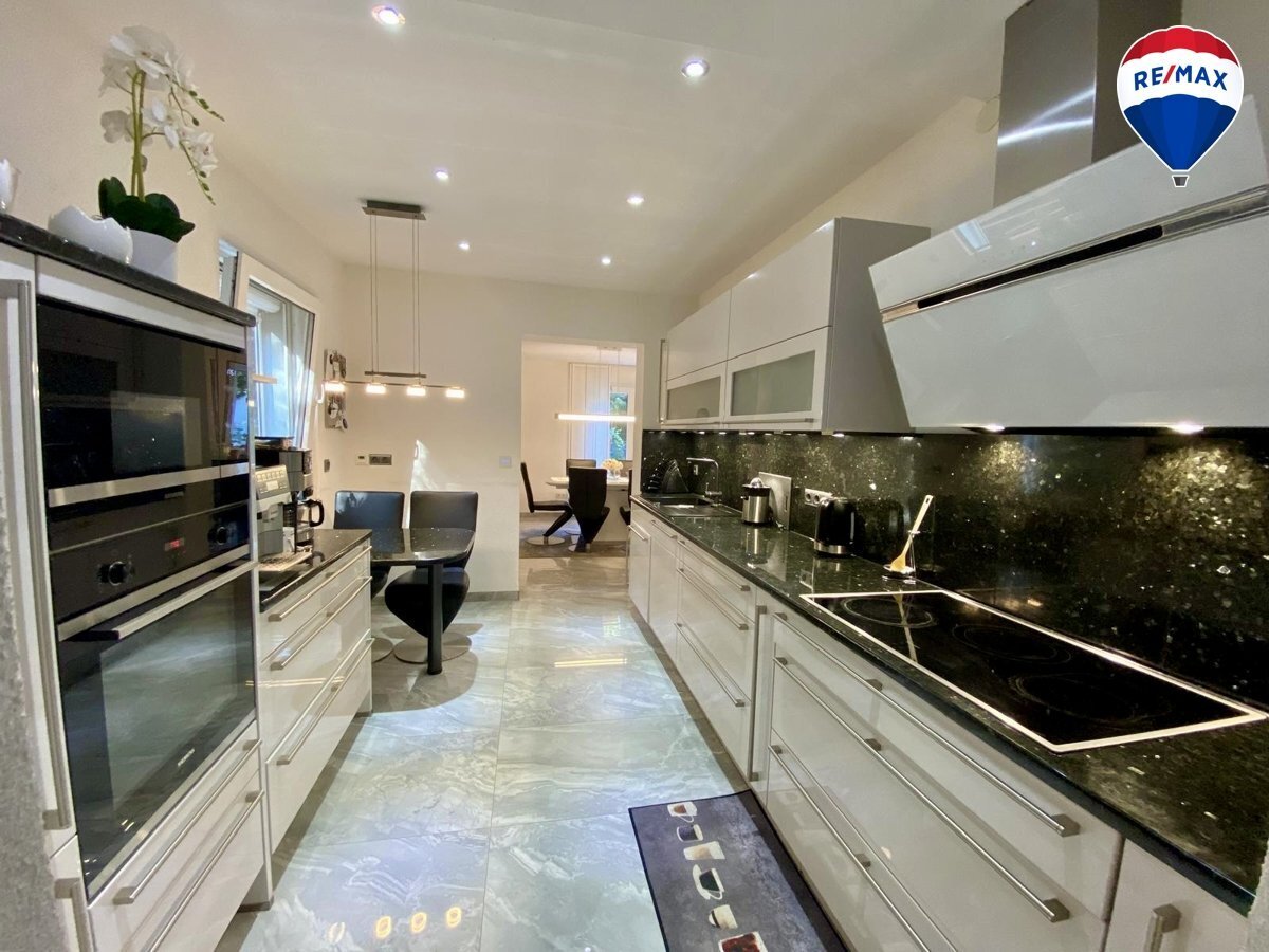 5 rooms Townhouse in Soest, Germany No. 366296