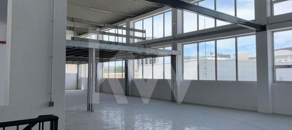 464m² Warehouse in Loures, Portugal No. 88295 9