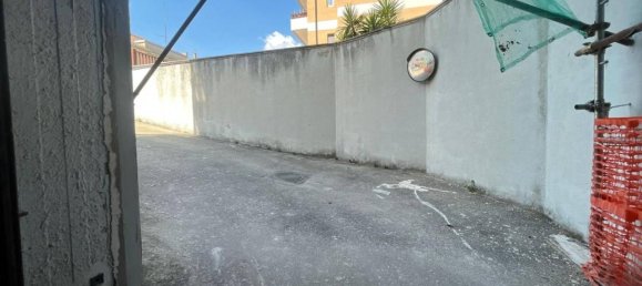 14m² Garage in San Nicola la Strada, Italy No. 27144 2