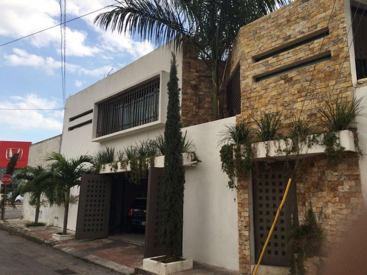 4 bedrooms House in Yucatan, Mexico No. 170309