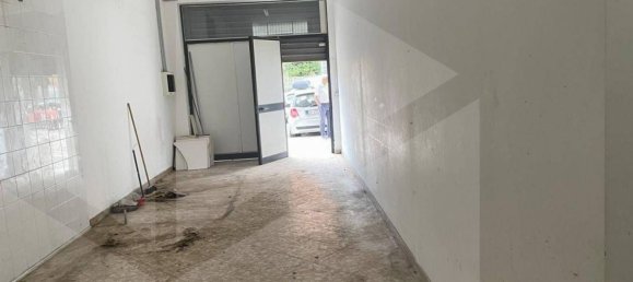 3-salle Propriété commerciale à Bari, Italy No. 24763 4