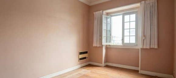 9 bedrooms House in Lisbon, Portugal No. 105141 13