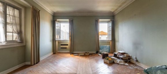 9 bedrooms House in Lisbon, Portugal No. 105141 11