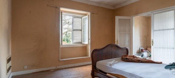 9 bedrooms House in Lisbon, Portugal No. 105141 12