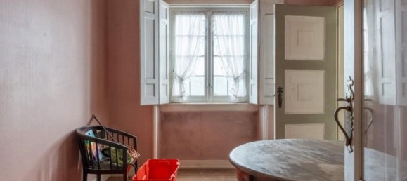 9 bedrooms House in Lisbon, Portugal No. 105141 8